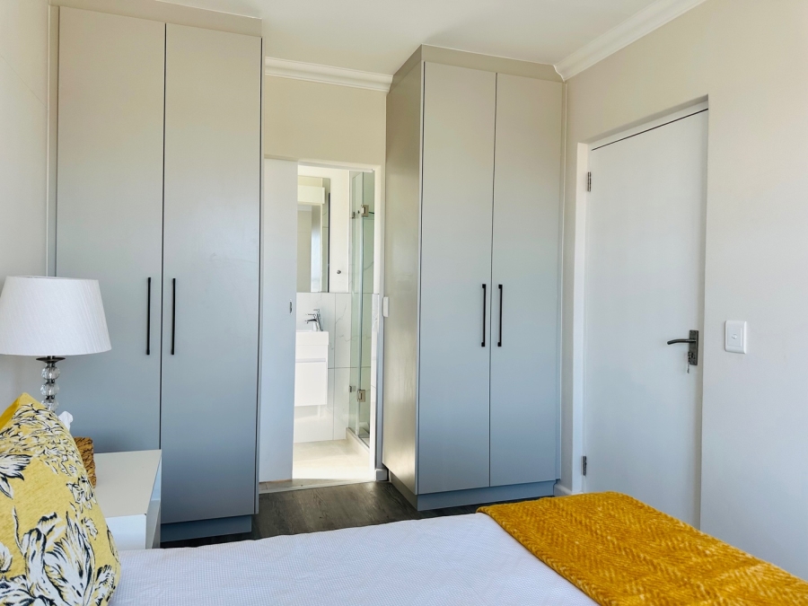 2 Bedroom Property for Sale in Flamingo Vlei Western Cape